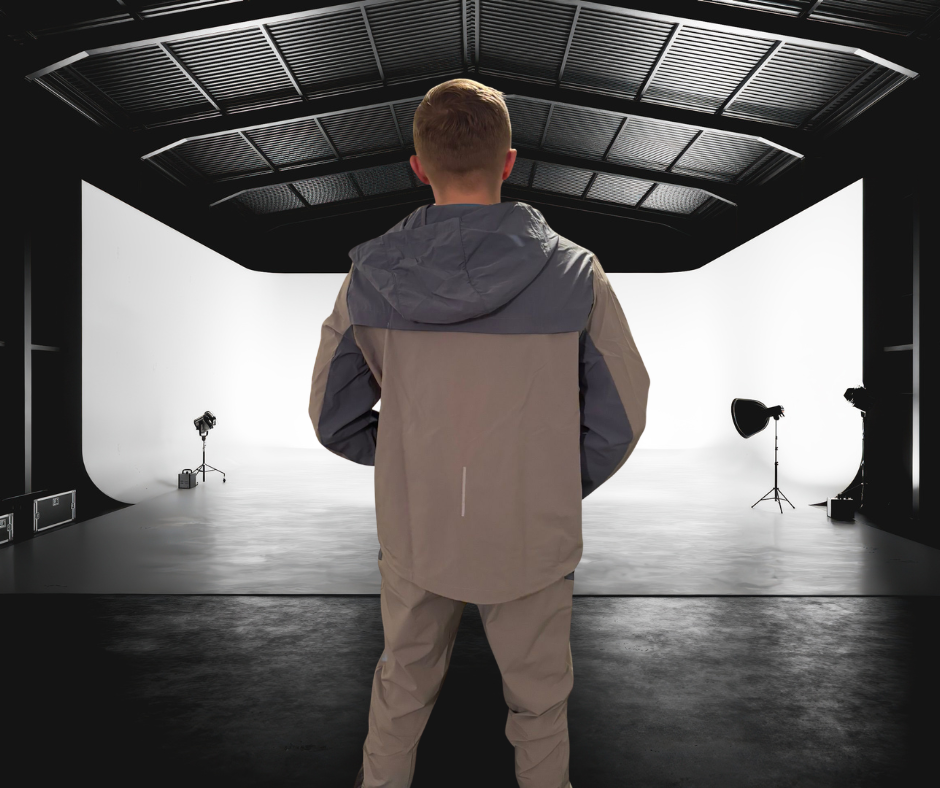 Tiny Wins Performance Track Bottoms – Grey